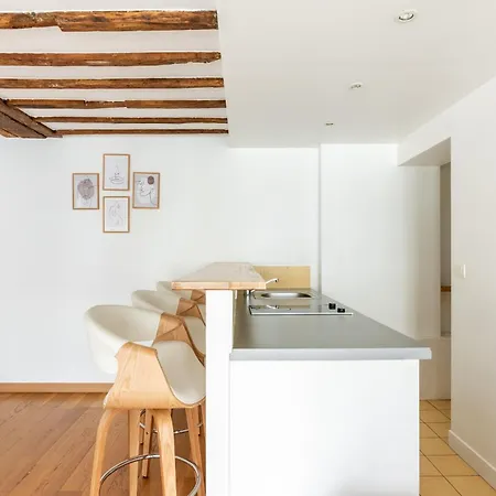 Charming Air-conditioned - Saint Germain Apartment Paris